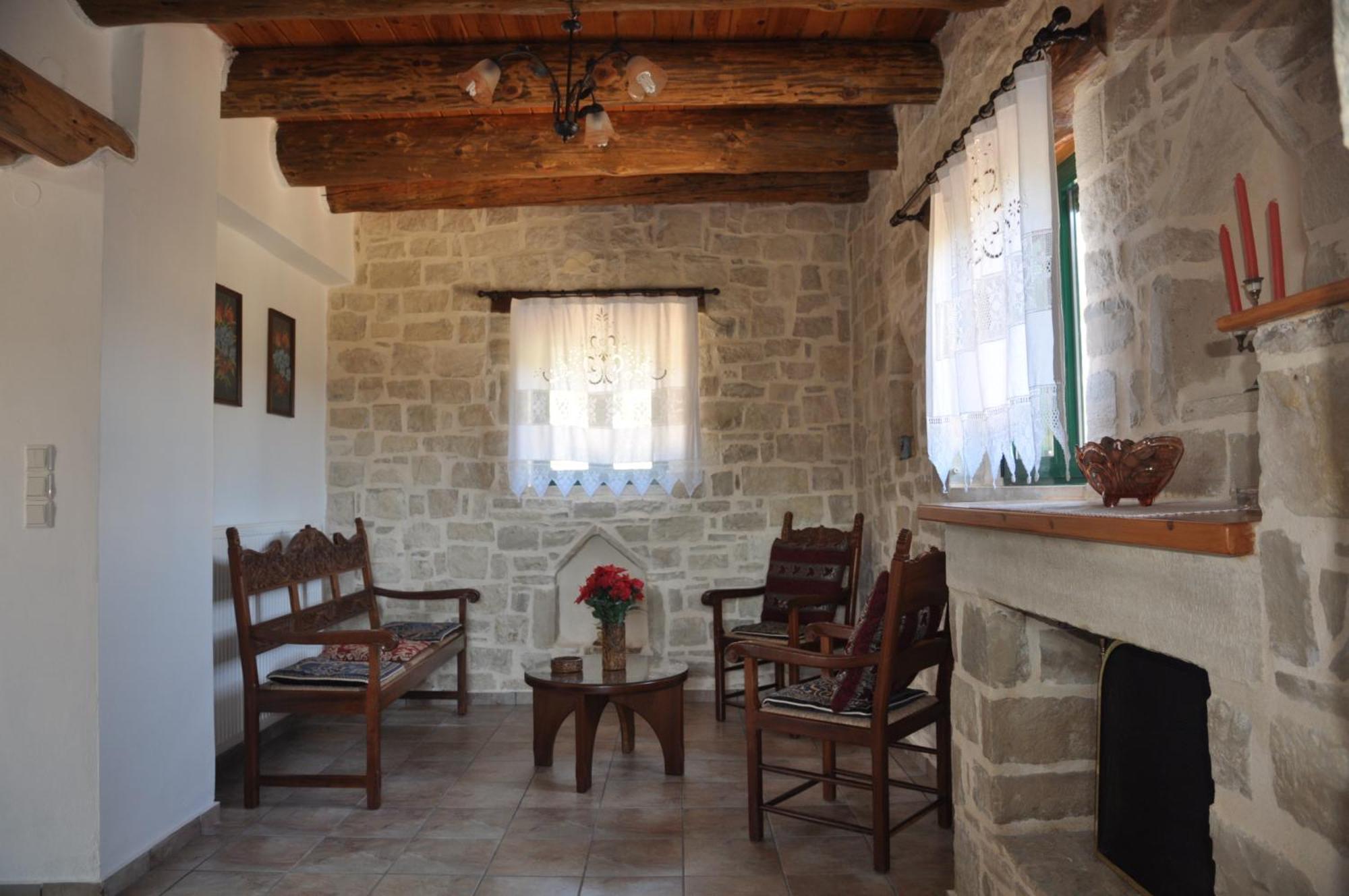 Stratos Villas Kaloniktis エクステリア 写真