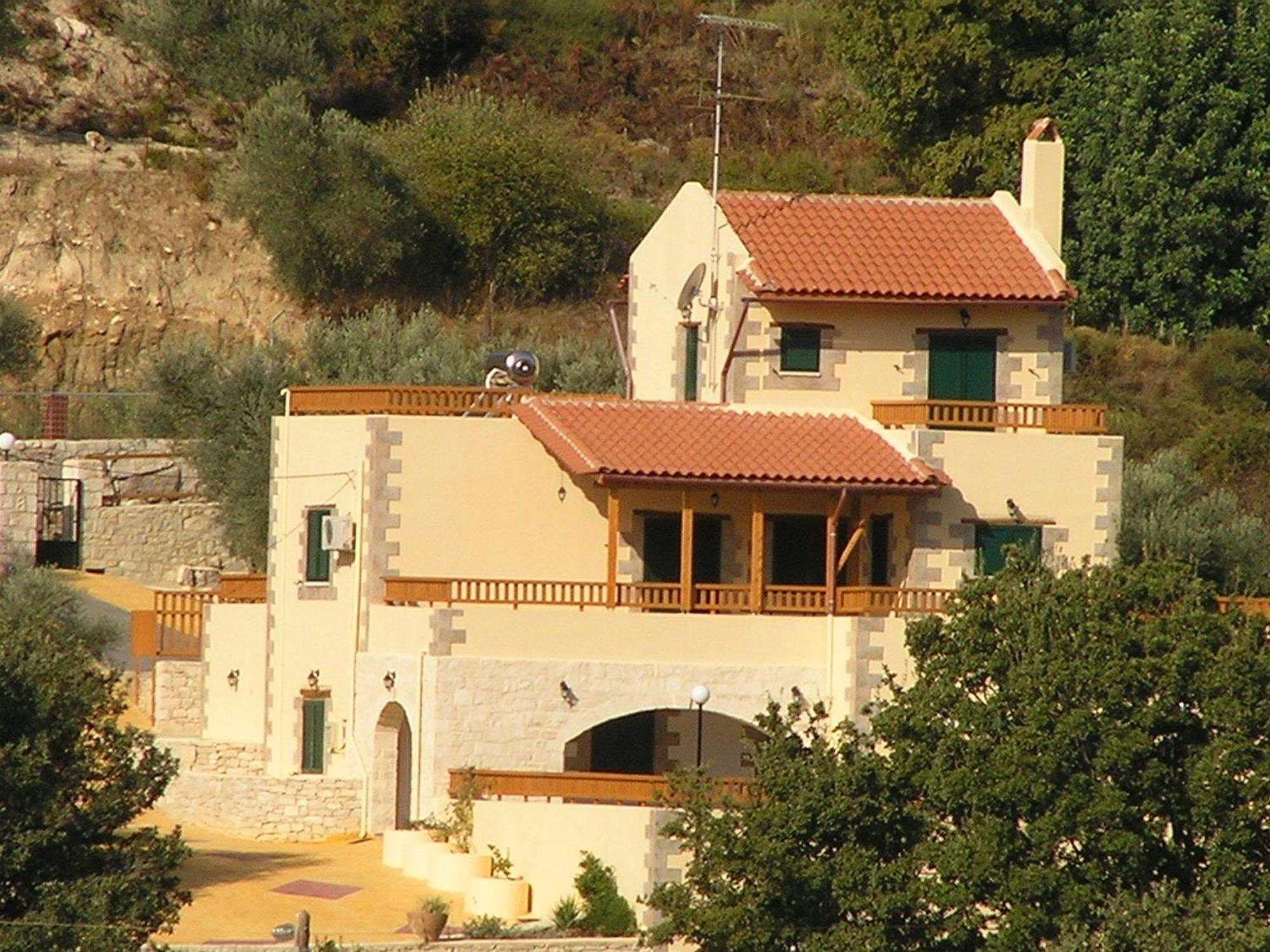 Stratos Villas Kaloniktis 部屋 写真